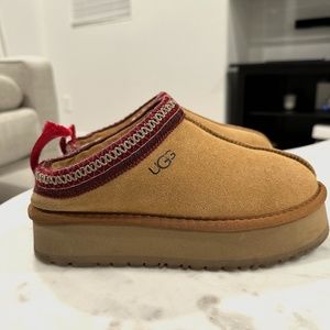 UGGS platform